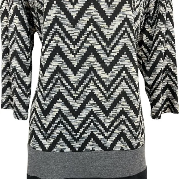 Ronni Nicole Gray & Black Chevron 3/4 Long Sleeve Mini Knit Sheath Dress sz 12 - Picture 5 of 16